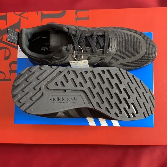 Men Adidas - Picture 5 of 8